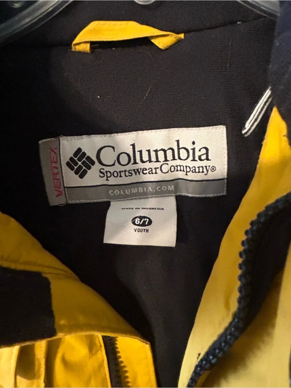 Columbia Vertex boys youth hooded ski jacket yellow black winter coat - 6/7